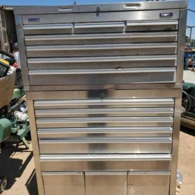 #2708 â€¢ SteelTek Tool Box and Hutch with Ball Bearing Slides
