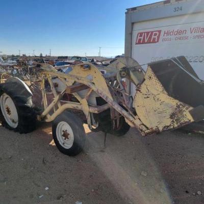 #20 â€¢ Ford Tractor
