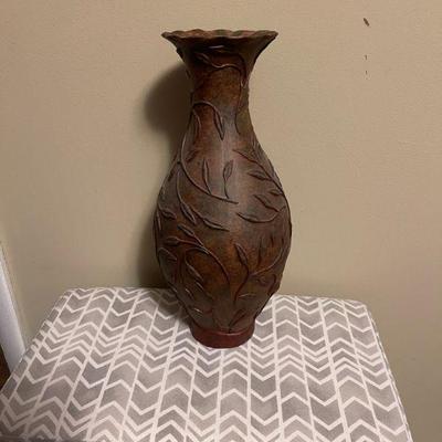 leaf print vase
