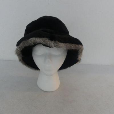 Vintage Preston & York Faux Fur Hat
