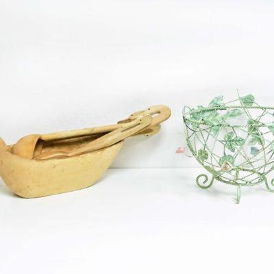 Carved Swan Bowl and more