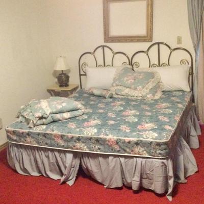 Full size adjustable bed