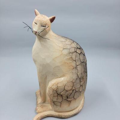 cat figurine 