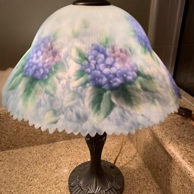 Glynda Turley signed and dated Tiffany Style Hydrangeas Lamp