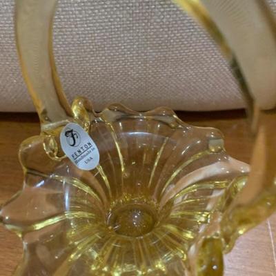 Fenton Buttercup Ring Basket