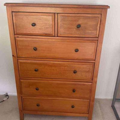 TTK039 - Wood Chest of Drawers