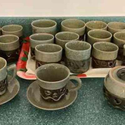 TTK072 Japanese Ceramic Cutout Teapot & Teacups