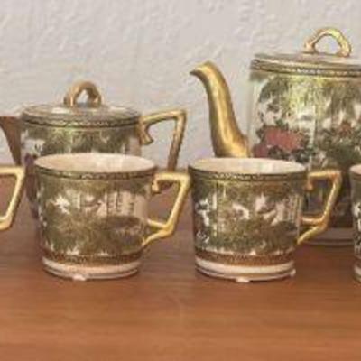 TTK082 - Beautiful Japanese Porcelain Tea Set 