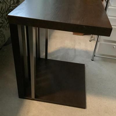$35 Havertyâ€™s C shaped table use next to the couch or bed 23â€H 18â€ x 18â€