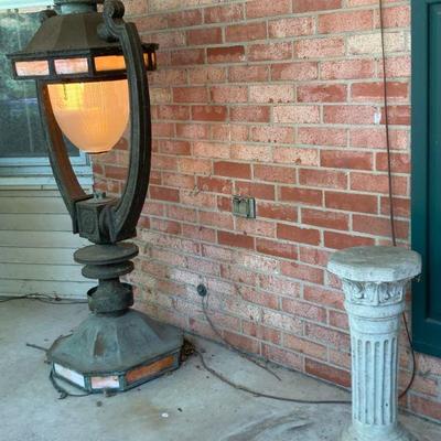 Milwaukee street lamps, slag glass base, no post