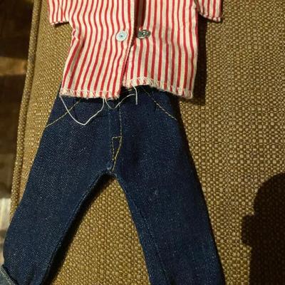 Miss Revlon Outfit, Shirt/Cuffed Jeans
