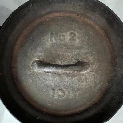 10â€ no. 2 cast iron lid