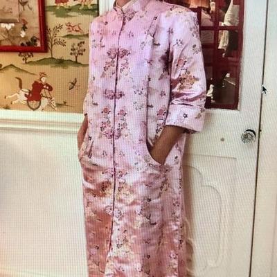 Vintage Oriental Quilted Dressing Coat