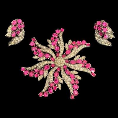 Vintage Trifari Brooch and Matching Earrings Set
