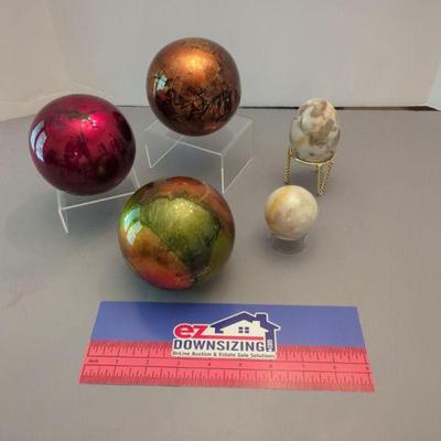 decorative balls 