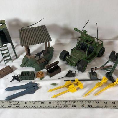 1985 hasbro Army toys- one of many lots of vintage toys