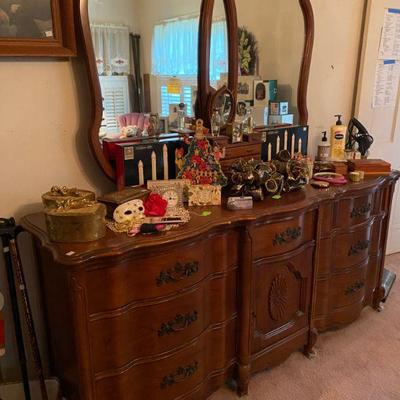 French Provincial style maple Dresser with Mirror