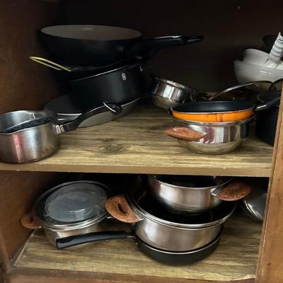 Pots and pans, bakeware