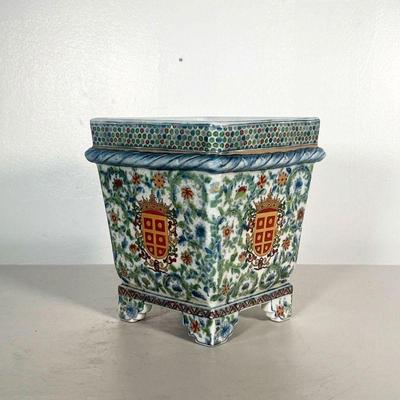 19TH CENTURY CHINESE ARMORIAL JARDINIERE | Hand painted planter with flowers, vines, and red and orange crest/ heraldic device. - l. 8 x...