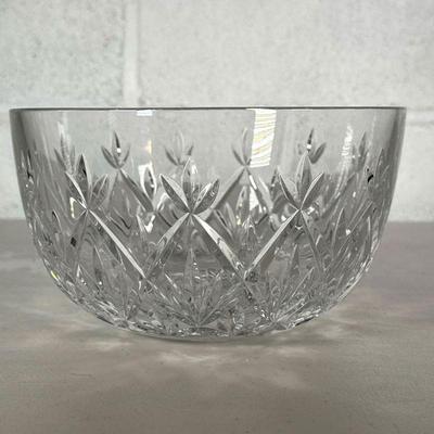 TIFFANY & CO CUT CRYSTAL BOWL | Beautiful cut crystal bowl by Tiffany & Co. - h. 4.5 x dia. 8.5 in 