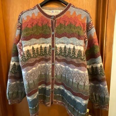 Icelandic Design Sweater - L