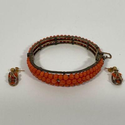 Vintage Coral Bracelet