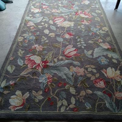 Pretty area rug