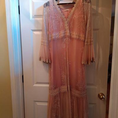 Beautiful dress (Replica) from movie Titanic and also shown on Dowton Abby series.