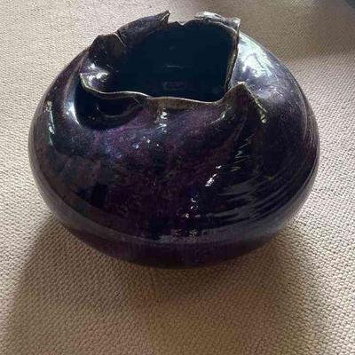 PFG102 Intricate Art Vase 