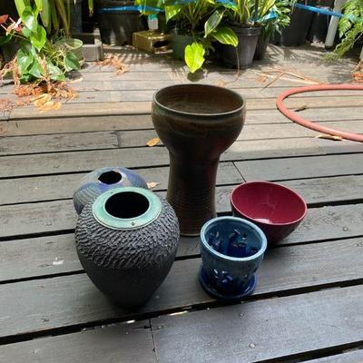 PFG074- Nice Assortment of Planter Pots