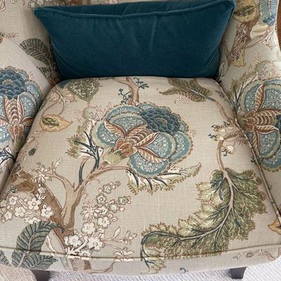 Country Willow Megan Chair and Kidney Pillow