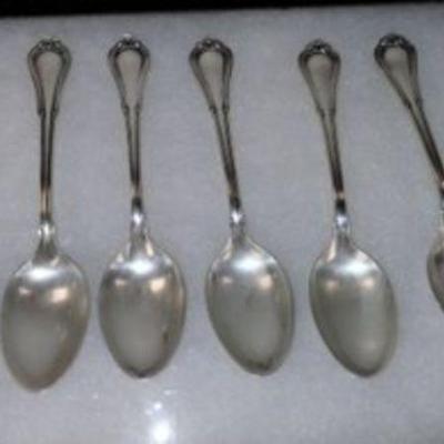 6 VINTAGE STERLING SPOONS