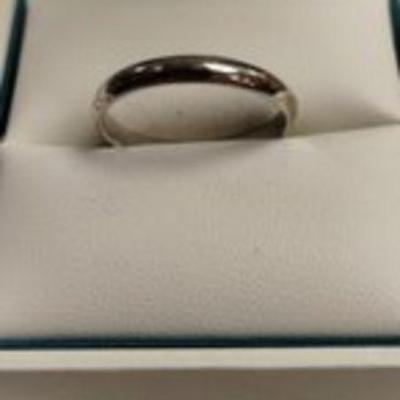 14KT WHITE GOLD WEDDING BAND