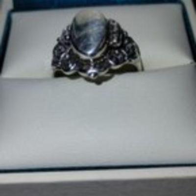 VINTAGE POISON RING