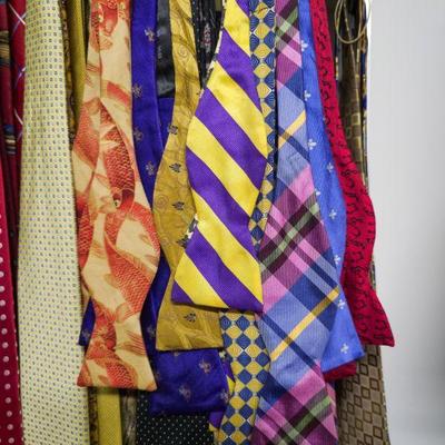 Silk and cotton bow ties