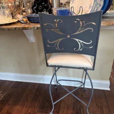 4 swivel counter stools