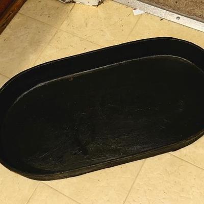 Cast iron oval roaster