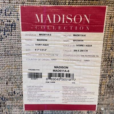 Madison Collection Area Rug 6'7" x 9'2"