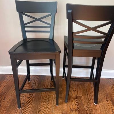 Ethan Allen Blake X-Back Bar Stools (2 available) 17.5" W x 16.5" D x 26" H (floor to seat) 41" H (floor to back)