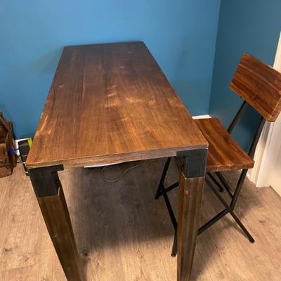 INK+IVY Modern Wood Side/Pub Table