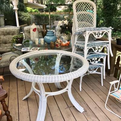 wicker table and 4 chairs $225