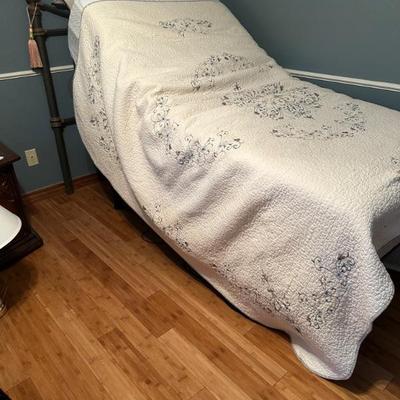 twin XL (or split king We have 2 of them) with adjustable base INNOVA beds