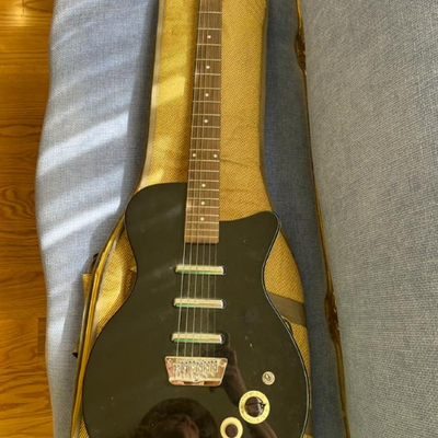 Electric Guitar $500