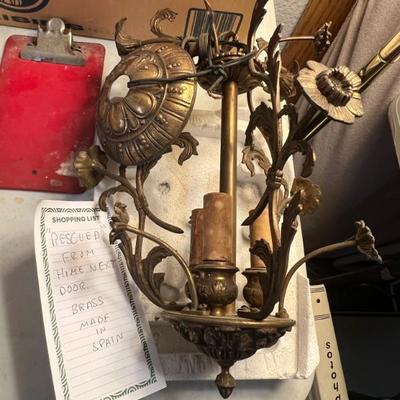 Estate sale photo