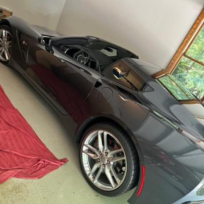 2017 Removable Hardtop Convertible Stingray 
17, 000 Pristine Condition inside and Out 
1 owner title in hand 