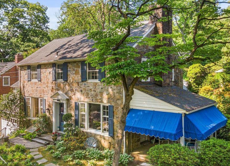 GUNNING AND COMPANY ESTATE SALES IS IN MERION STATION PA FOR A 2DAY