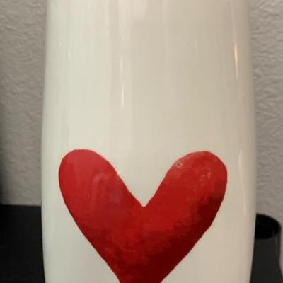 Debbie Lilly Heart Vase
