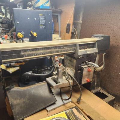 RADIAL ARM SAW