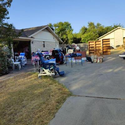 Estate sale photo
