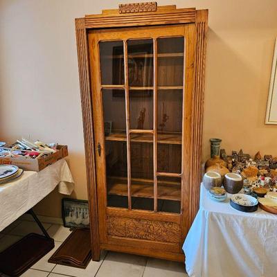Beautiful Carved Wood Curio Display Cabinet. 